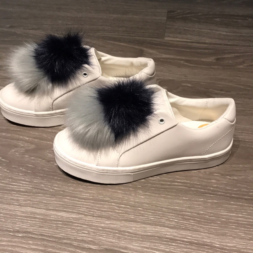 Sam Edelman Slip Ons - Picture 2 of 3